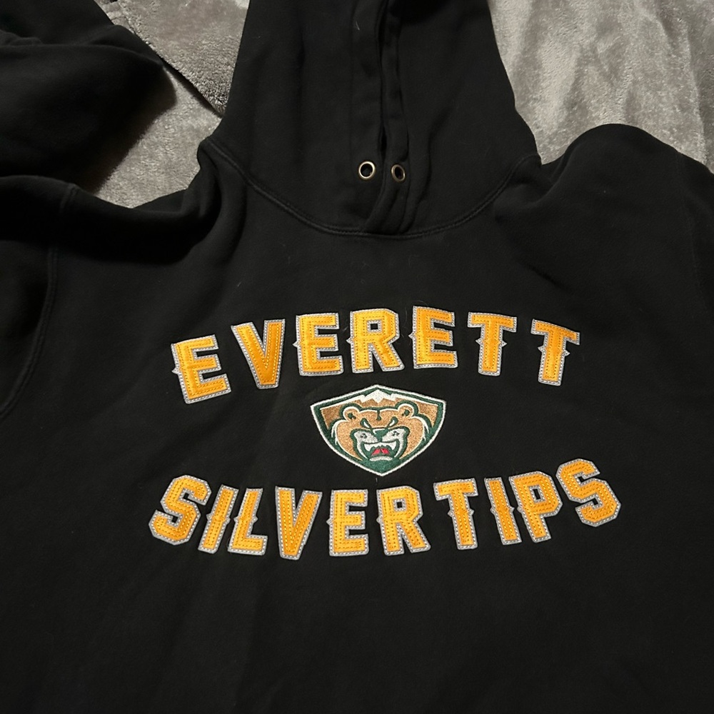 Men’s Hockey Everett Silvertips Hoodie